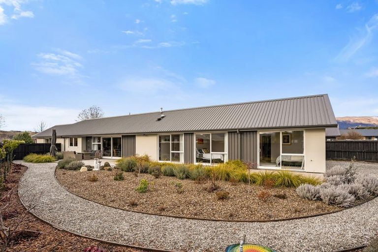 Photo of property in 7 Mallard Street, Albert Town, Wanaka, 9305