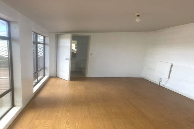 Photo of property in 22 Ferguson Street, Mangere East, Auckland, 2024