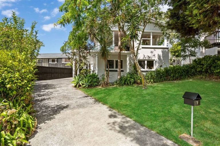 Photo of property in 9 Oruamo Place, Beach Haven, Auckland, 0626