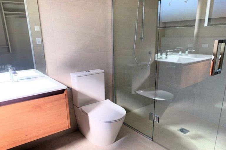 Photo of property in 17 Mills Road, Wanaka, 9305