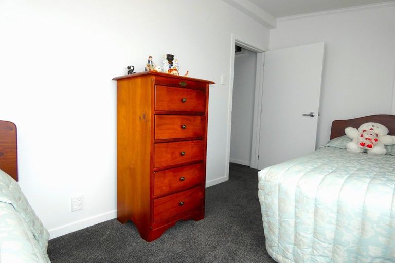 Photo of property in 22 Roebuck Street, Westport, 7825