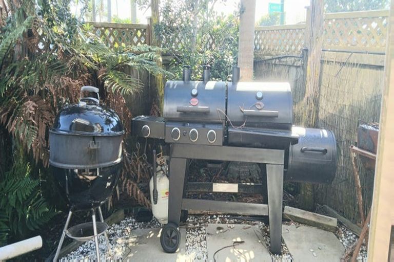 Photo of property in 66 Blackwood Drive, Wattle Downs, Auckland, 2103