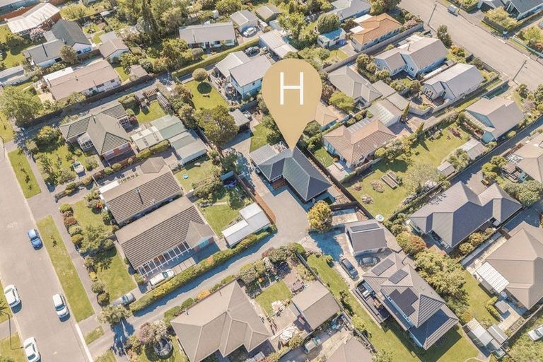 Photo of property in 20 Roberta Drive, Somerfield, Christchurch, 8024