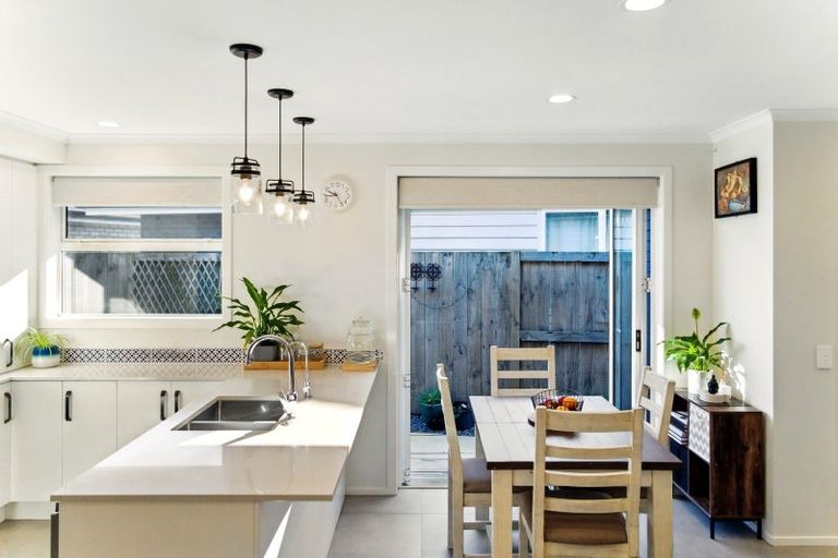 Photo of property in 14 Toi Place, Papamoa, 3118