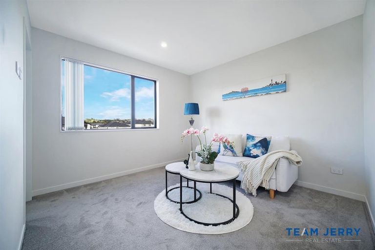 Photo of property in 22 Laquinta Place, Flat Bush, Auckland, 2019