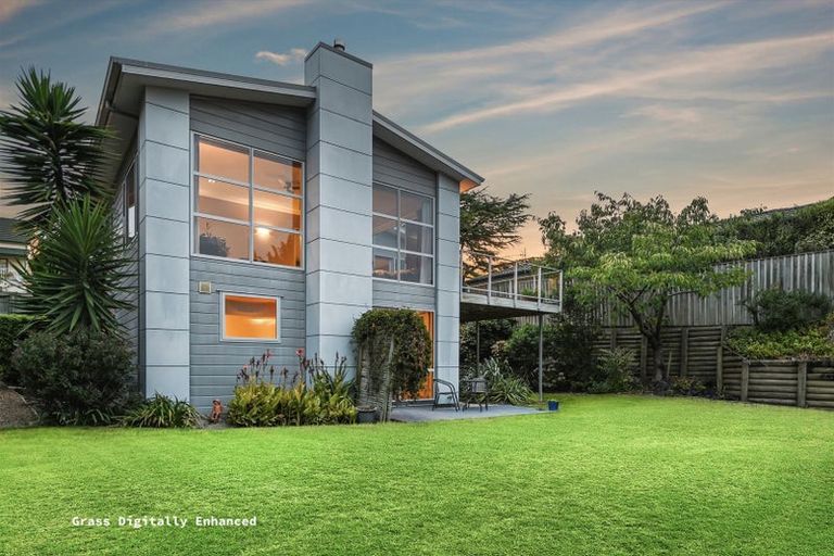 Photo of property in 10 Sunhaven Place, Huntsbury, Christchurch, 8022