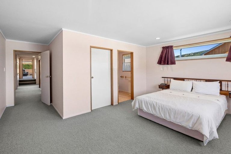 Photo of property in 130 Mount Iron Drive, Wanaka, 9305