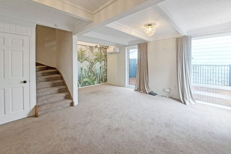 Photo of property in 70d Majoribanks Street, Mount Victoria, Wellington, 6011