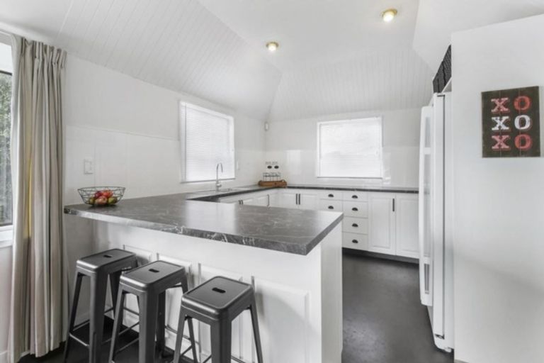 Photo of property in 22 Sunvale Terrace, Cashmere, Christchurch, 8022