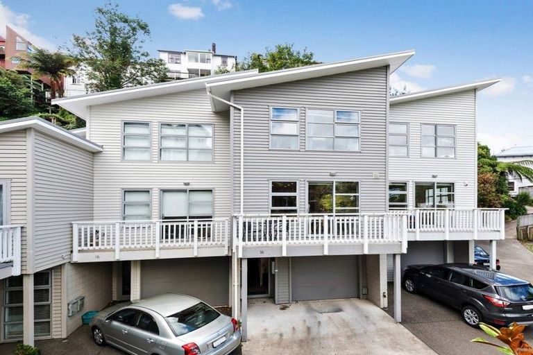 Photo of property in 14c Crieff Street, Northland, Wellington, 6012