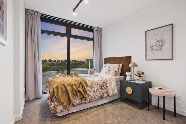 Photo of property in 23 Nugget Avenue, Hobsonville, Auckland, 0616