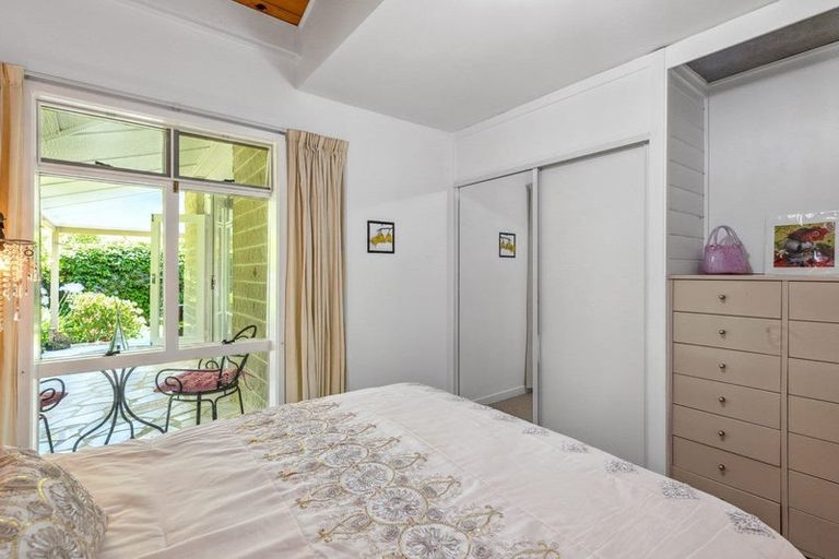 Photo of property in 12 Kowhai Grove, Waikanae, 5036