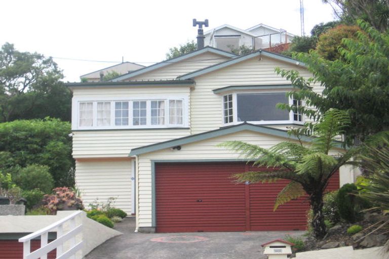Photo of property in 28 Pembroke Road, Northland, Wellington, 6012