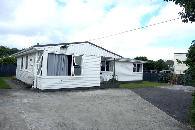 Photo of property in 5a Rex Street, Miramar, Wellington, 6022