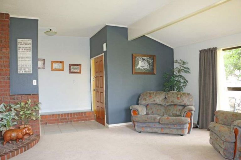 Photo of property in 7b Kelvin Road, Papakura, 2110
