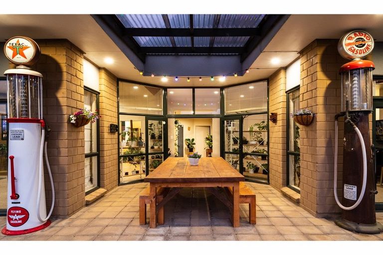 Photo of property in 8 Cloverfields Drive, Waimauku, 0812