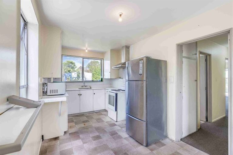 Photo of property in 2/136 Wainoni Road, Avondale, Christchurch, 8061