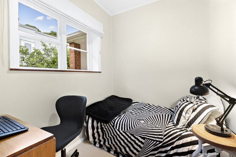 Photo of property in 24 Rangoon Street, Khandallah, Wellington, 6035