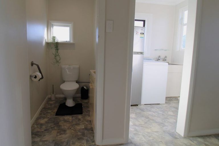 Photo of property in 27 Brighton Road, Green Island, Dunedin, 9018