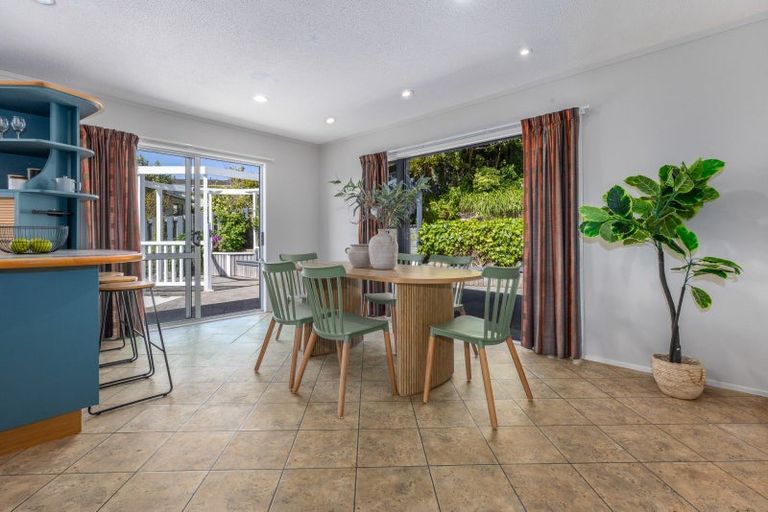 Photo of property in 10 Bosun Terrace, Whitby, Porirua, 5024