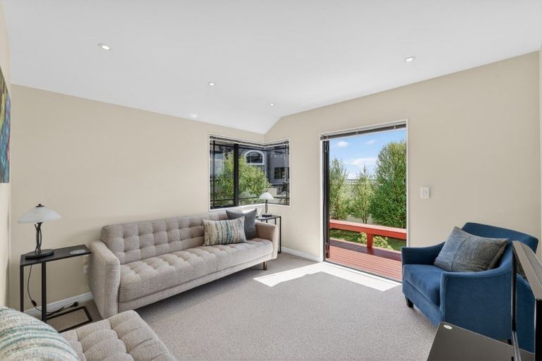 Photo of property in 5 Midway Avenue, Castor Bay, Auckland, 0620