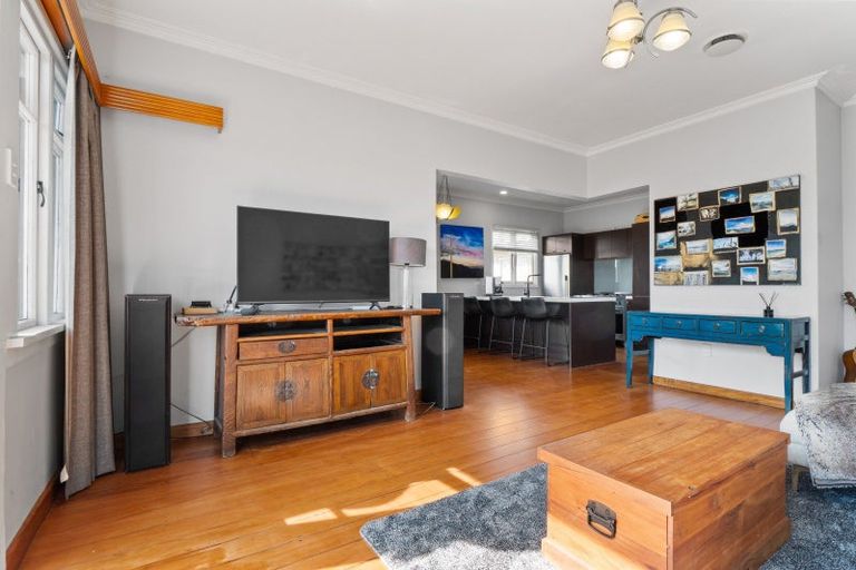 Photo of property in 14 Rimu Street, Strandon, New Plymouth, 4312