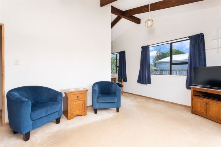 Photo of property in 92c/2 Englefield Road, Northwood, Christchurch, 8051