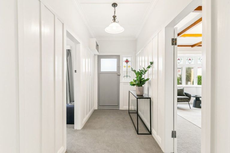 Photo of property in 36 Stone Street, Miramar, Wellington, 6022