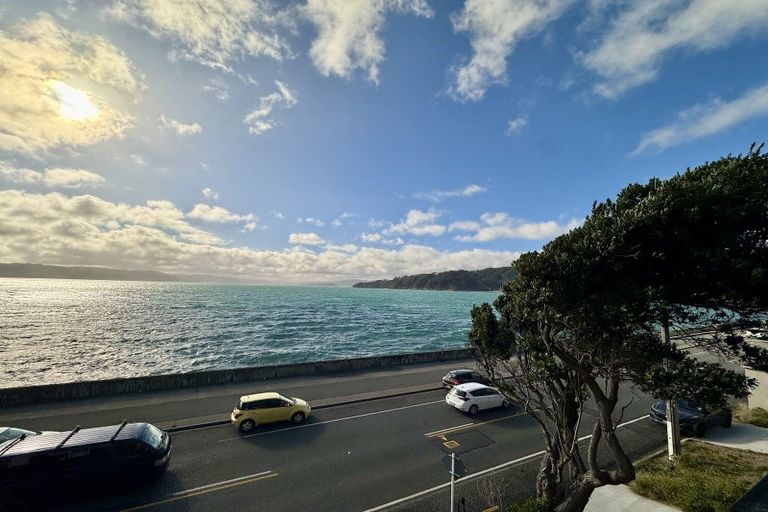 Photo of property in 10/148 Evans Bay Parade, Roseneath, Wellington, 6021