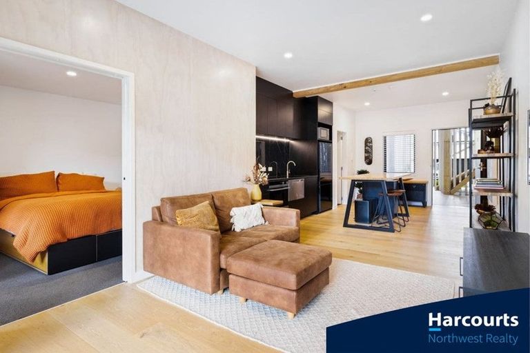 Photo of property in 3/167 Hobsonville Point Road, Hobsonville, Auckland, 0616