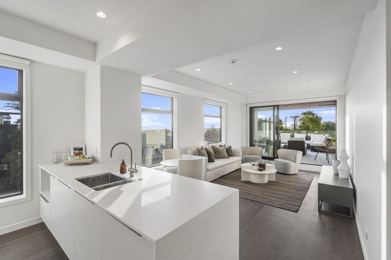 Photo of property in 5/21 Central Avenue, Papatoetoe, Auckland, 2025