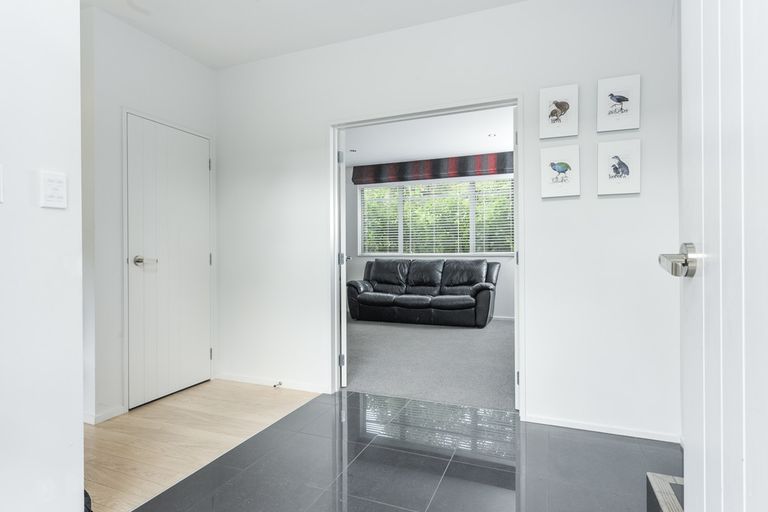 Photo of property in 20e Konini Road, Titirangi, Auckland, 0604