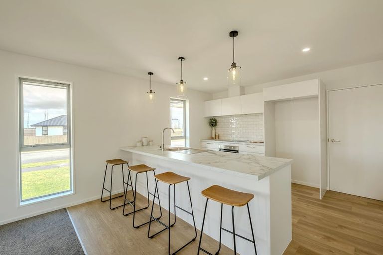 Photo of property in 49 Suffolk Drive, Kirwee, 7571