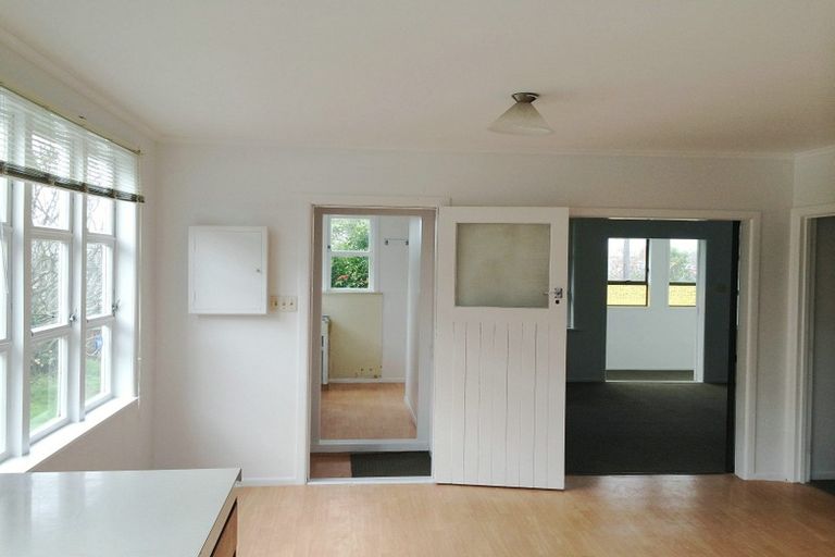Photo of property in 2 Nield Road, Manurewa, Auckland, 2102