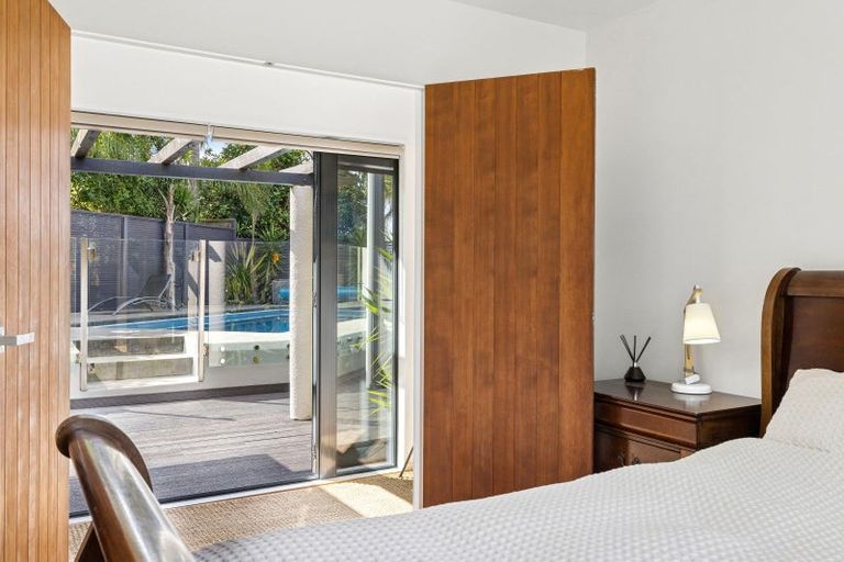 Photo of property in 5 Caversham Drive, Torbay, Auckland, 0630