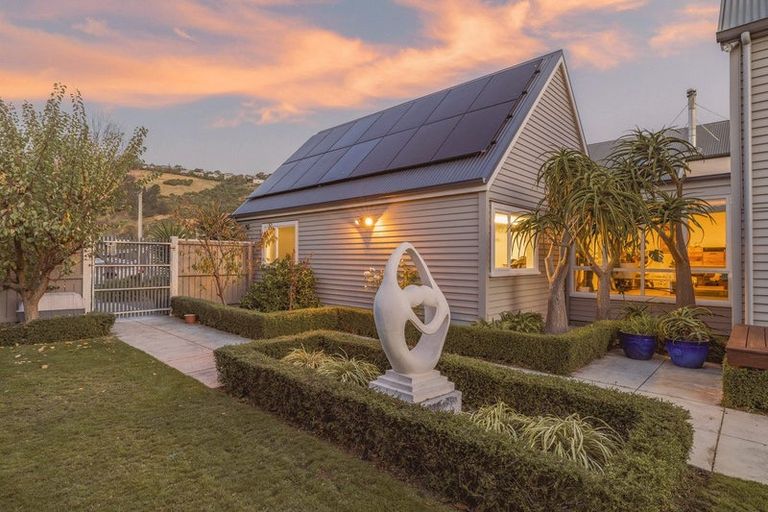 Photo of property in 10 Wakatu Avenue, Moncks Bay, Christchurch, 8081