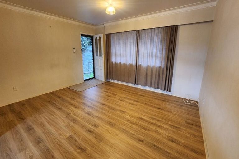 Photo of property in 2/104 Fitzroy Street, Papatoetoe, Auckland, 2104