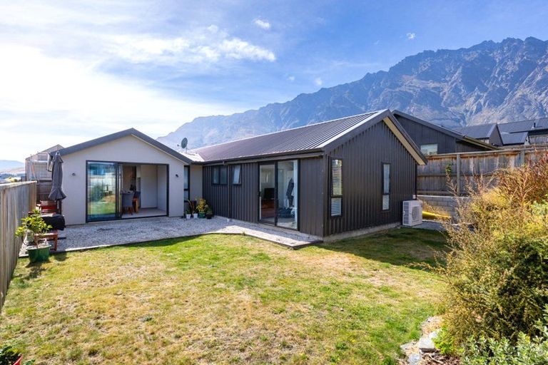 Photo of property in 11 Till Street, Jacks Point, 9371