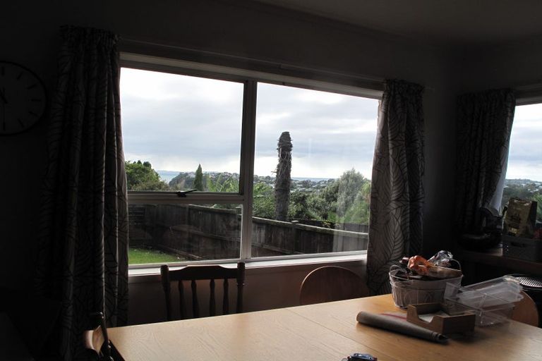 Photo of property in 22 Penton Road, Stanmore Bay, Whangaparaoa, 0932