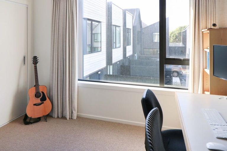 Photo of property in 18a Tory Street, Petone, Lower Hutt, 5012