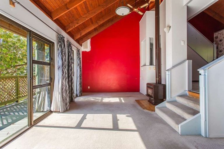 Photo of property in 313 Don Buck Road, Massey, Auckland, 0614