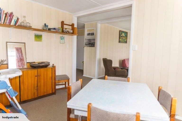 Photo of property in 31 James Street, Dannevirke, 4930