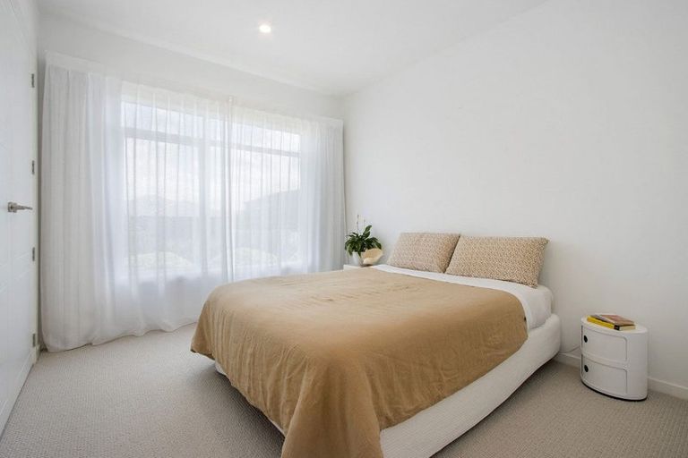 Photo of property in 2 Goldstone Place, Omokoroa, 3114