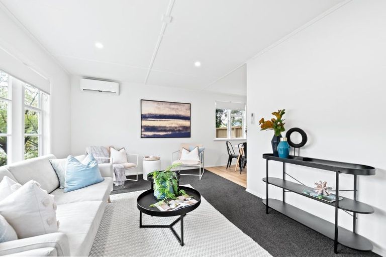 Photo of property in 7 Thomson Grove, Stokes Valley, Lower Hutt, 5019