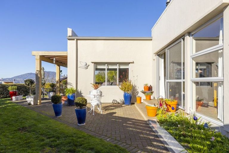 Photo of property in 718 Acacia Bay Road, Acacia Bay, Taupo, 3330