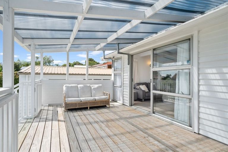 Photo of property in 31 Hillcrest Road, Papatoetoe, Auckland, 2025