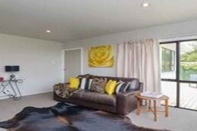 Photo of property in 36 Mcmaster Street, Greytown, 5712