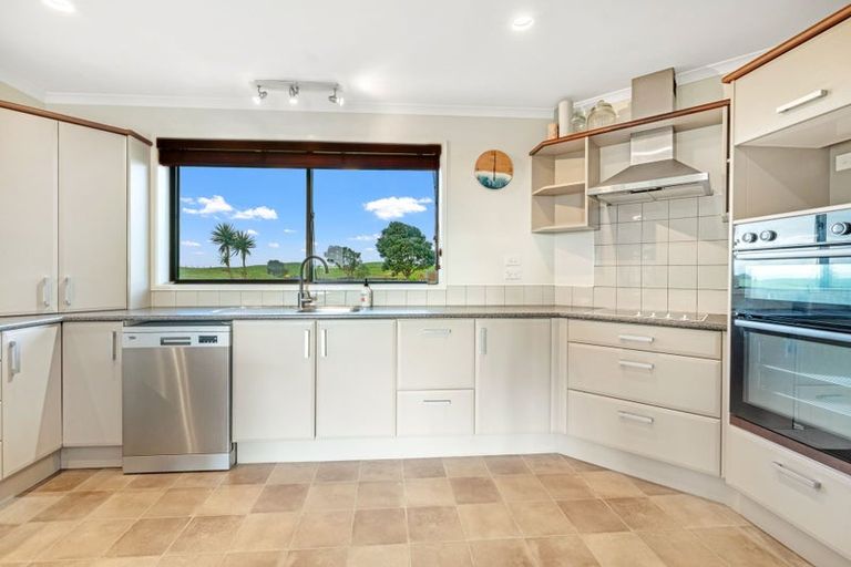 Photo of property in 1200 Redhill Road, Te Kopuru, Dargaville, 0371