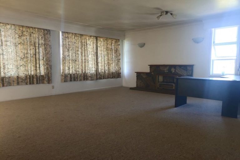 Photo of property in 129 Hall Avenue, Favona, Auckland, 2024