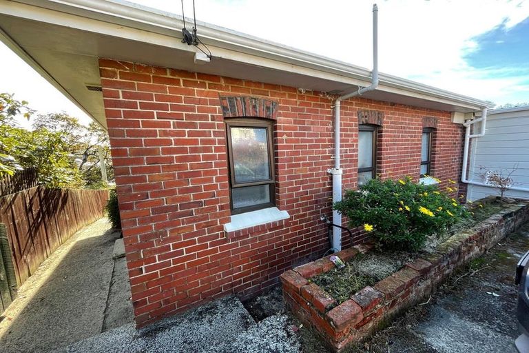 Photo of property in 32 Crosby Street, Mornington, Dunedin, 9011